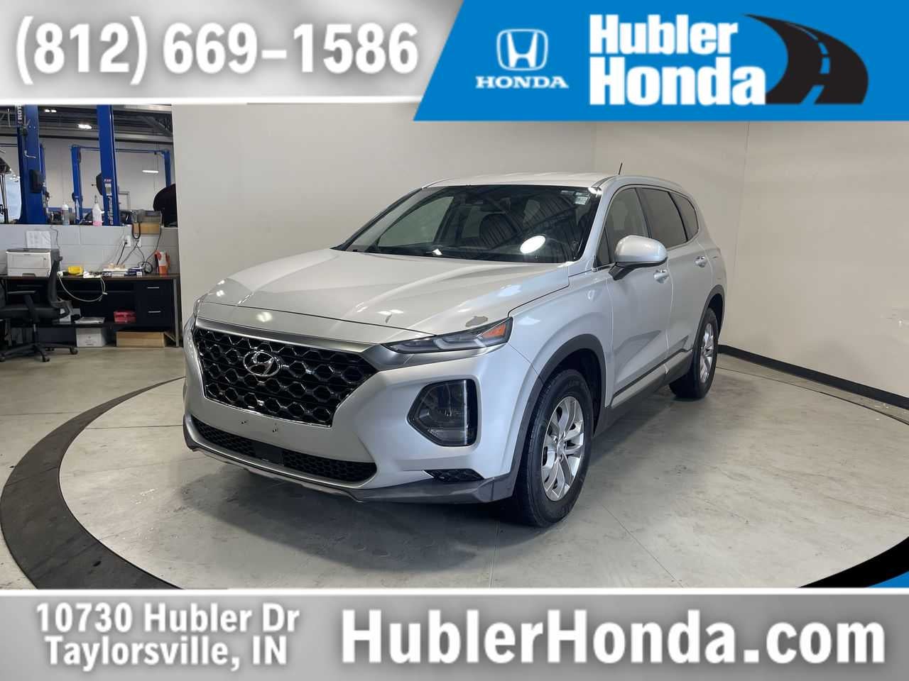 2019 Hyundai Santa Fe SE in Symphony Silver — front three-quarter view