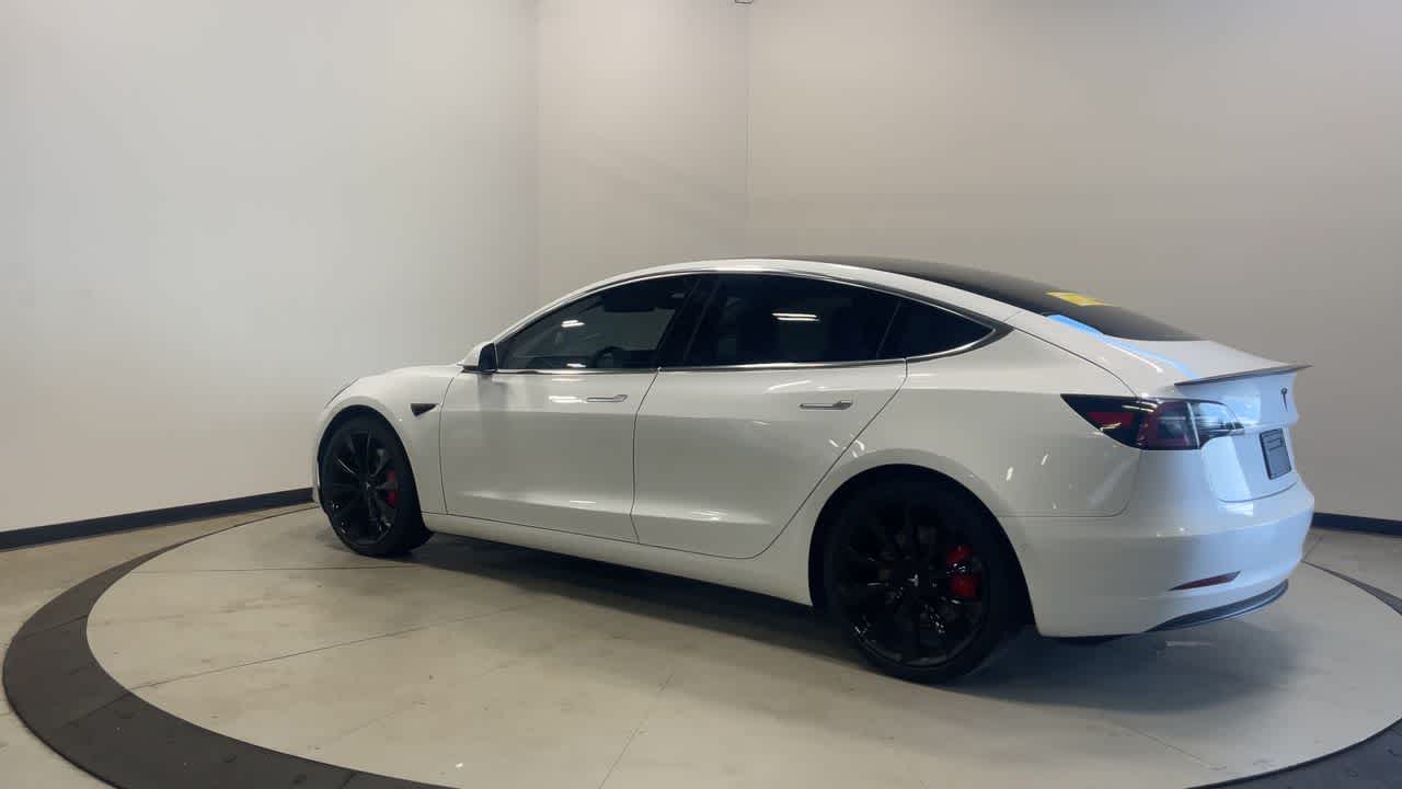 2019 Tesla Model 3 — side profile view