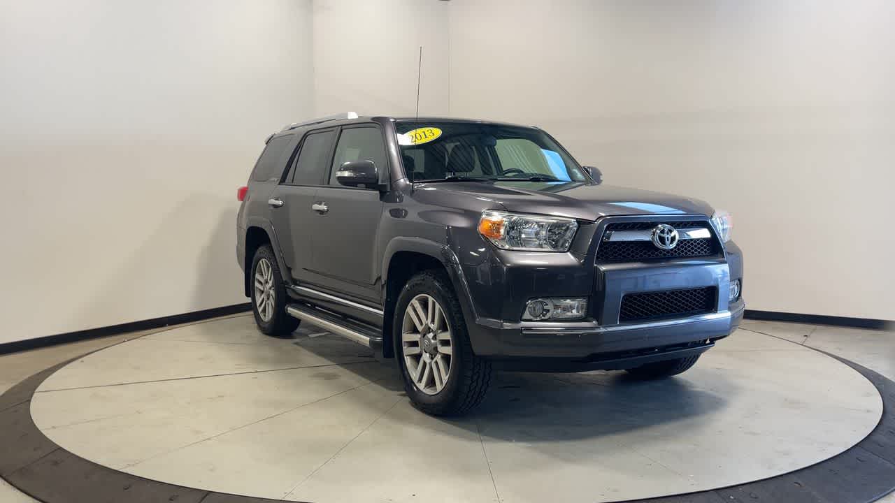 2013 Toyota 4Runner — detail view