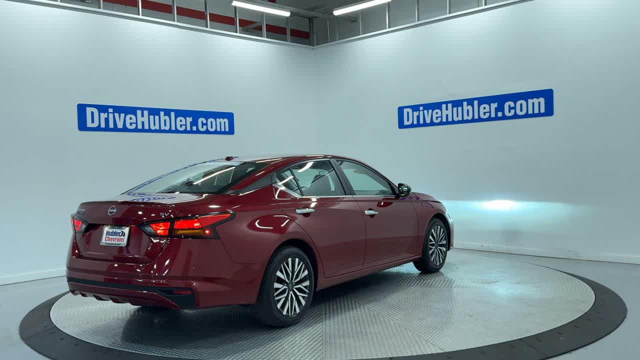 2024 Nissan Altima — side profile view