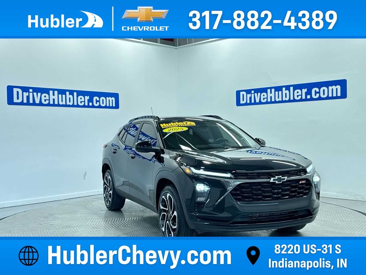 2025 Chevrolet Trax 2RS in Mosaic Black Metallic — front three-quarter view
