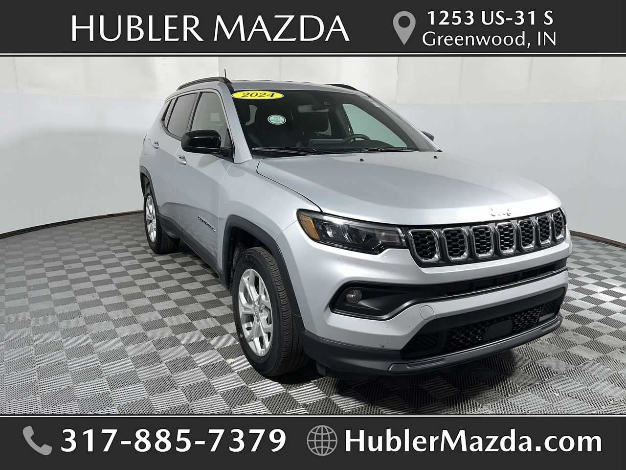 2024 Jeep Compass Latitude in Silver Zynith Metallic Clearcoat — front three-quarter view