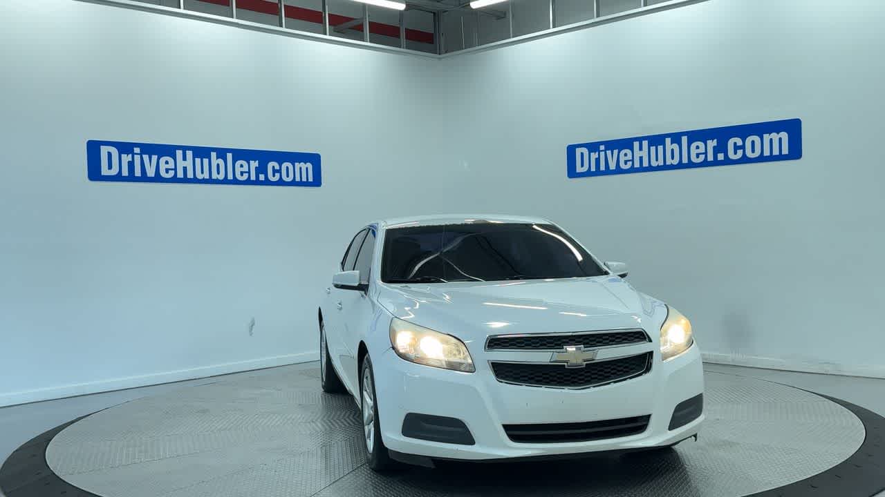 2013 Chevrolet Malibu — detail view