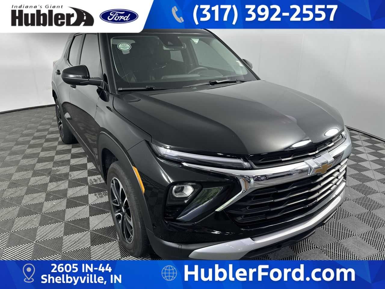2024 Chevrolet Trailblazer LT in Mosaic Black Metallic — front three-quarter view